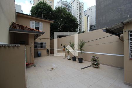 Casa à venda com 180m², 3 quartos e 2 vagasQuintal