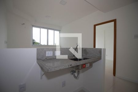 Cozinha e Área de Serviço de apartamento para alugar com 1 quarto, 39m² em Shcgn 703, Brasília