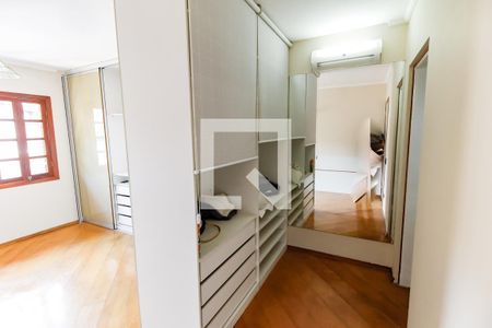 Casa à venda com 165m², 3 quartos e 4 vagasCloset da suíte 3