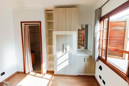 Casa à venda com 165m², 3 quartos e 4 vagasSuíte 1 - armários