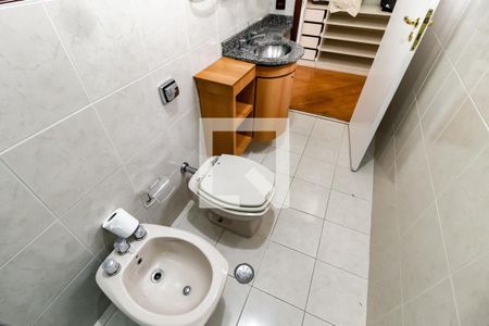 Casa à venda com 165m², 3 quartos e 4 vagasBanheiro da Suíte 3