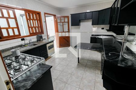 Casa à venda com 165m², 3 quartos e 4 vagasCozinha - Armários
