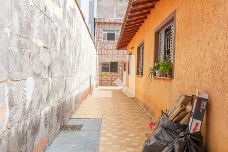 Casa à venda com 143m², 5 quartos e 3 vagasCorredor