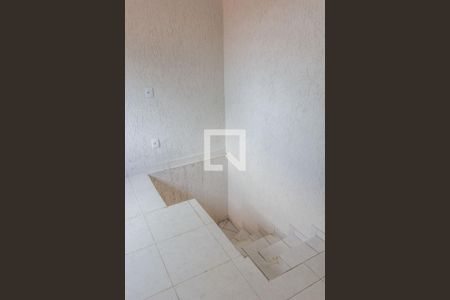 Casa à venda com 143m², 5 quartos e 3 vagasEscada