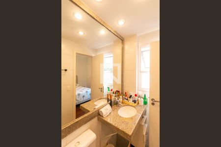 Apartamento à venda com 170m², 4 quartos e 3 vagas Apartamento à venda com 170m², 4 quartos e 3 vagasBanheiro