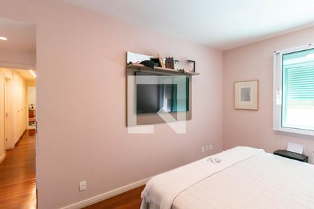 Apartamento à venda com 170m², 4 quartos e 3 vagas Apartamento à venda com 170m², 4 quartos e 3 vagasQuarto