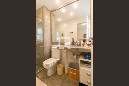 Apartamento à venda com 170m², 4 quartos e 3 vagas Apartamento à venda com 170m², 4 quartos e 3 vagasBanheiro