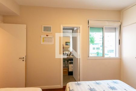 Apartamento à venda com 170m², 4 quartos e 3 vagas Apartamento à venda com 170m², 4 quartos e 3 vagasQuarto