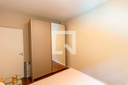 Apartamento à venda com 170m², 4 quartos e 3 vagas Apartamento à venda com 170m², 4 quartos e 3 vagasQuarto