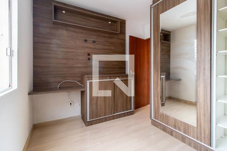 Quarto 2 de apartamento para alugar com 2 quartos, 43m² em Parque da Fonte, São José dos Pinhais