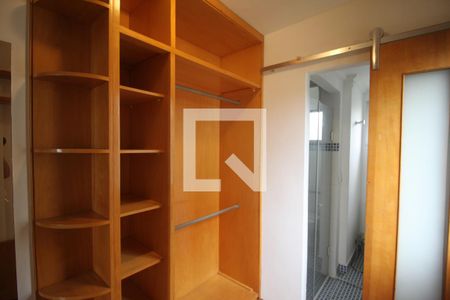 Apartamento à venda com 68m², 3 quartos e 1 vagaCloset da suíte