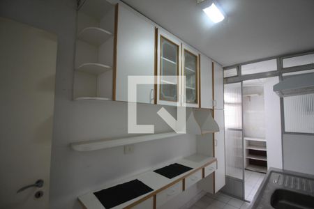 Apartamento à venda com 68m², 3 quartos e 1 vagaCozinha