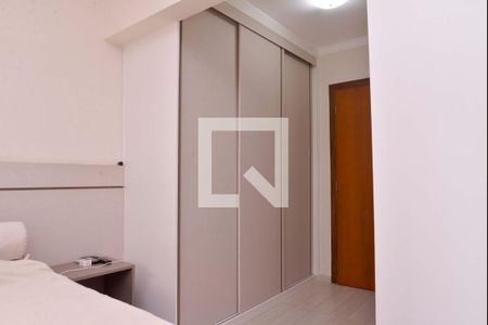 Apartamento à venda com 122m², 3 quartos e 3 vagasQuarto 