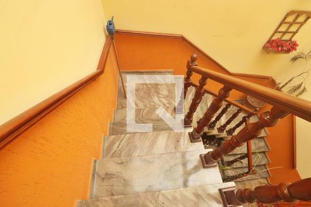 Casa à venda com 500m², 6 quartos e 6 vagasEscada