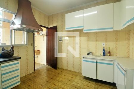 Casa à venda com 500m², 6 quartos e 6 vagasCozinha