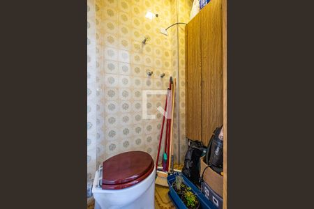 Apartamento para alugar com 176m², 3 quartos e 1 vaga Apartamento para alugar com 176m², 3 quartos e 1 vagaÁrea de Serviço - Banheiro