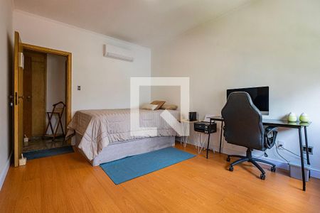 Apartamento para alugar com 176m², 3 quartos e 1 vaga Apartamento para alugar com 176m², 3 quartos e 1 vagaSuíte 2