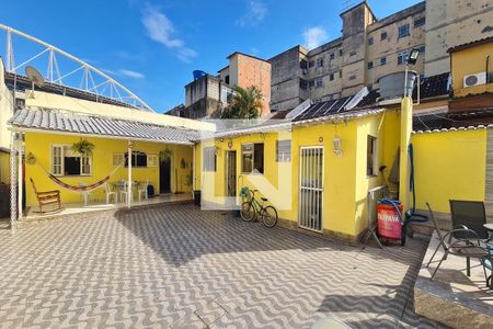 Casa para alugar com 484m², 3 quartos e 3 vagasQuintal