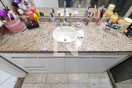 Casa para alugar com 484m², 3 quartos e 3 vagasBanheiro Social