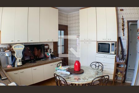 Casa à venda com 310m², 4 quartos e 2 vagasCozinha