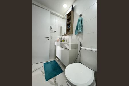 Apartamento à venda com 62m², 2 quartos e 1 vaga Apartamento à venda com 62m², 2 quartos e 1 vagaBanheiro da Suíte