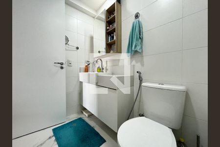 Apartamento à venda com 62m², 2 quartos e 1 vaga Apartamento à venda com 62m², 2 quartos e 1 vagaBanheiro da Suíte