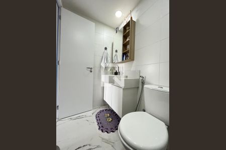 Apartamento à venda com 62m², 2 quartos e 1 vaga Apartamento à venda com 62m², 2 quartos e 1 vagaBanheiro Corredor