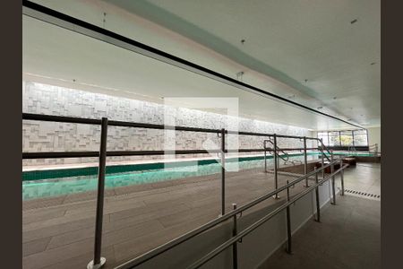 Apartamento à venda com 62m², 2 quartos e 1 vaga Apartamento à venda com 62m², 2 quartos e 1 vagaÁrea comum - Piscina