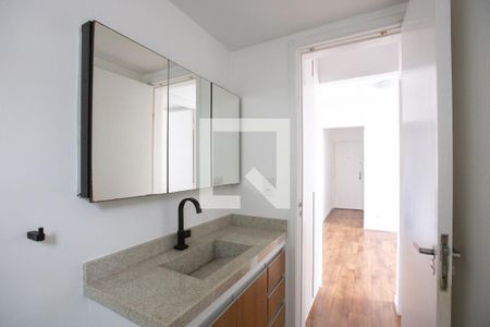 Banheiro de apartamento para alugar com 1 quarto, 45m² em Alto da Lapa, São Paulo