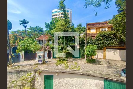 Apartamento à venda com 156m², 5 quartos e 2 vagas Apartamento à venda com 156m², 5 quartos e 2 vagasQuarto 2 vista