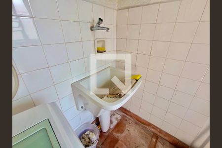 Apartamento à venda com 156m², 5 quartos e 2 vagas Apartamento à venda com 156m², 5 quartos e 2 vagasÁrea serviço