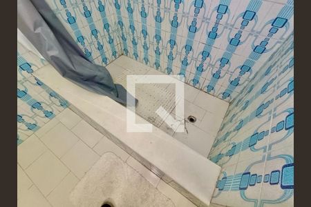 Apartamento à venda com 156m², 5 quartos e 2 vagas Apartamento à venda com 156m², 5 quartos e 2 vagasBanheiro social