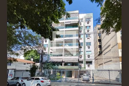 Apartamento para alugar com 87m², 3 quartos e 1 vaga Apartamento para alugar com 87m², 3 quartos e 1 vagaFachada e portaria