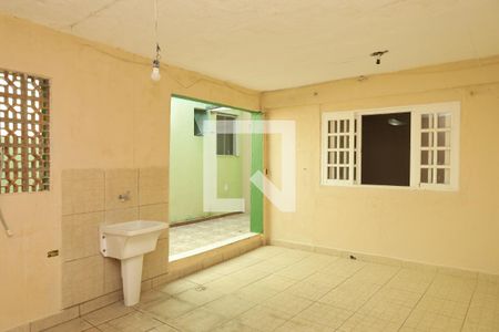 Casa para alugar com 40m², 1 quarto e sem vagaÁrea de Serviço