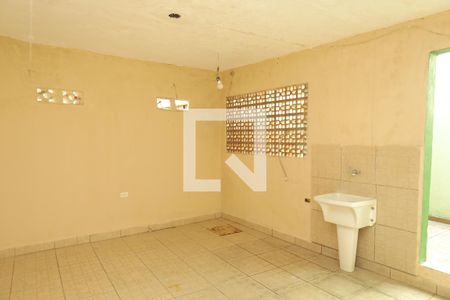 Casa para alugar com 40m², 1 quarto e sem vagaÁrea de Serviço