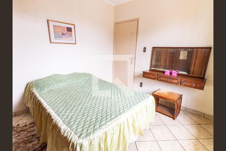 Casa à venda com 220m², 4 quartos e 4 vagas Casa à venda com 220m², 4 quartos e 4 vagasQuarto 3