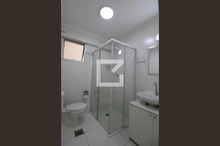 Banheiro de apartamento à venda com 1 quarto, 39m² em Bosque, Campinas
