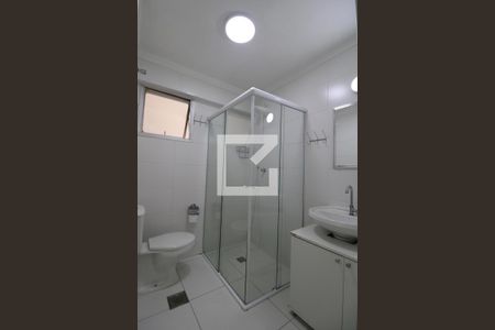 Banheiro de apartamento à venda com 1 quarto, 39m² em Bosque, Campinas