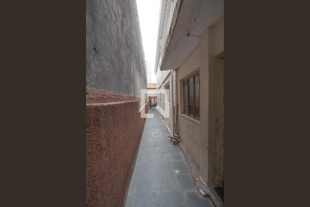 Casa para alugar com 180m², 2 quartos e 1 vagaCorredor externo