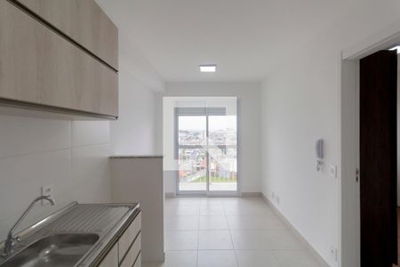 Sala e Cozinha Integrada de apartamento para alugar com 1 quarto, 29m² em Vila Ré, São Paulo