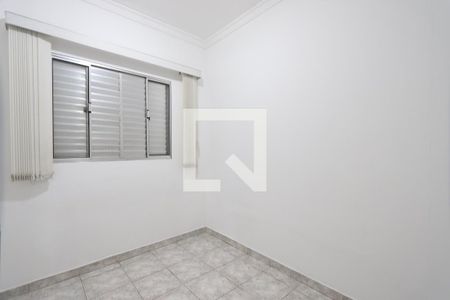 Quarto 2 de casa para alugar com 3 quartos, 150m² em Vila Antonieta, São Paulo