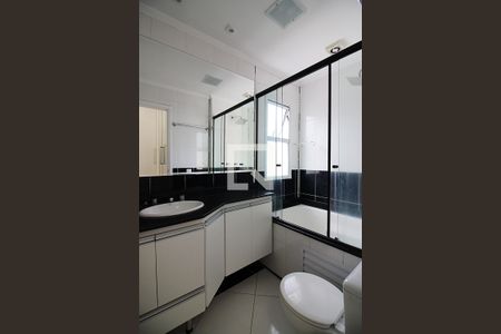 Quarto 1 - Suíte Banheiro de casa de condomínio para alugar com 3 quartos, 119m² em Demarchi, São Bernardo do Campo