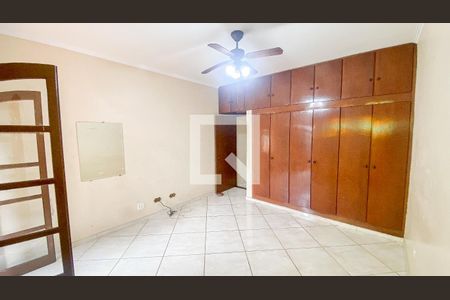 Casa à venda com 400m², 3 quartos e 2 vagas Casa à venda com 400m², 3 quartos e 2 vagasQuarto 3