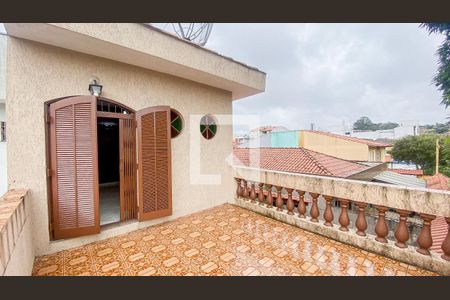 Casa à venda com 400m², 3 quartos e 2 vagas Casa à venda com 400m², 3 quartos e 2 vagasVaranda Quarto 3