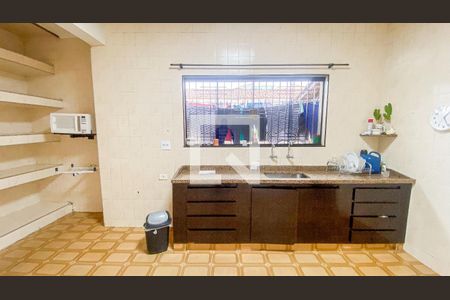 Casa à venda com 400m², 3 quartos e 2 vagas Casa à venda com 400m², 3 quartos e 2 vagasCozinha