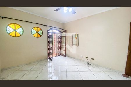 Casa à venda com 400m², 3 quartos e 2 vagas Casa à venda com 400m², 3 quartos e 2 vagasQuarto 3