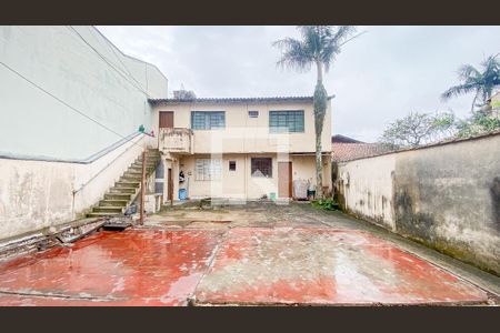Casa à venda com 400m², 3 quartos e 2 vagas Casa à venda com 400m², 3 quartos e 2 vagasQuintal