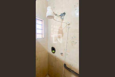 Casa à venda com 400m², 3 quartos e 2 vagas Casa à venda com 400m², 3 quartos e 2 vagasBanheiro 2