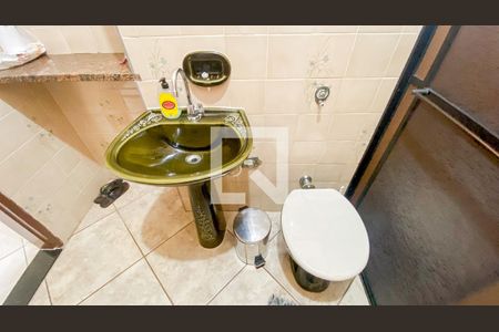 Casa à venda com 400m², 3 quartos e 2 vagas Casa à venda com 400m², 3 quartos e 2 vagasBanheiro 2