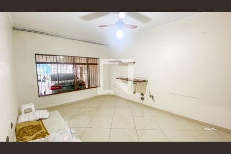 Sala de casa à venda com 3 quartos, 400m² em Vila Pires, Santo André